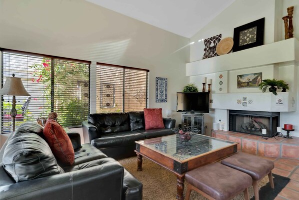TV, fireplace, offices