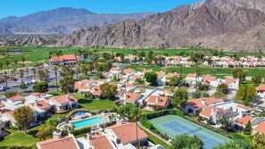 Sports court - Spanish Villa Steps to La Quinta Resort! (La Quinta)