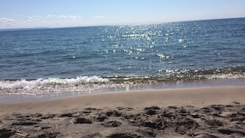 In StrandnĂ€he, LiegestĂŒhle