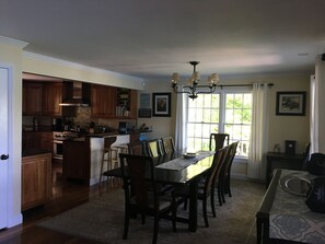 Dining - 5BR/4BA on Otsego Lake W outdoor kitchen, Dock/Luxury Amenities 3300 sq.ft. (Cooperstown)
