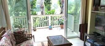 Spacious, Comfortable with Full Kitchen