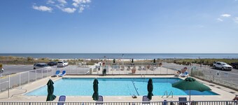 TODAS LAS NOCHES RESTANTES $ 99 / $ 109 HASTA 2019<br>PARQUE GRATIS NOV & DEC!<br>RESERVE AHORA 2020!<br><br>