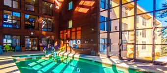 Brian Head Penthouse South, Pool-Hotub, Ski-i/o, 3 Masters, Play lofts, Sleep 14