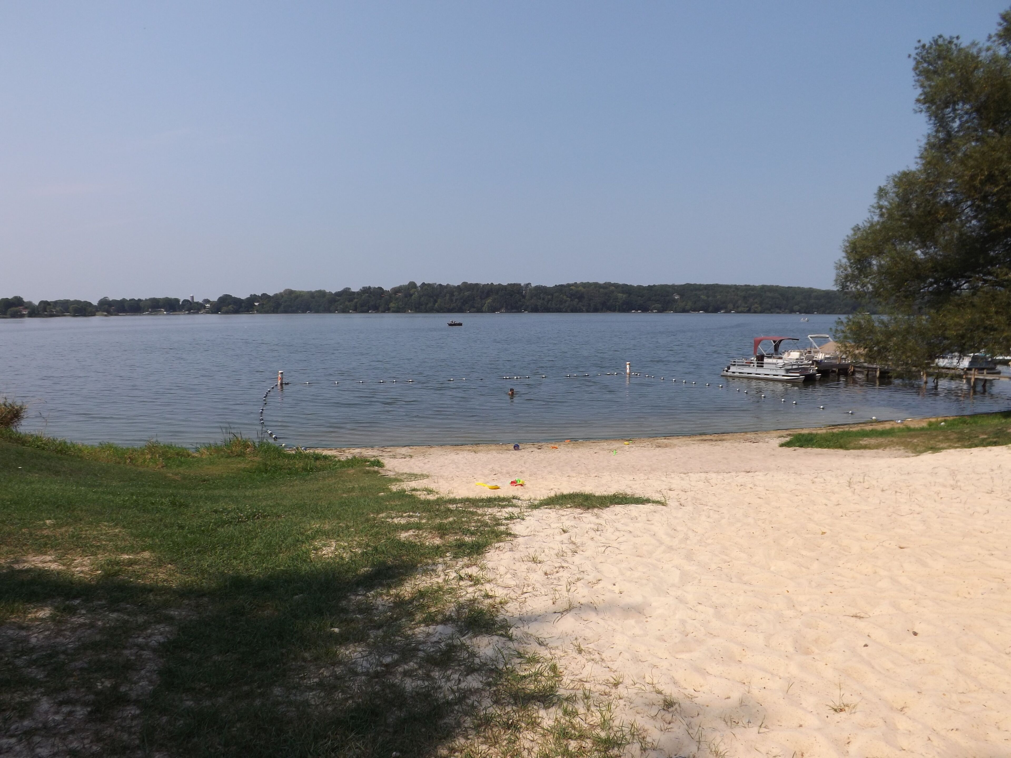 Public sandy beach within walking distance