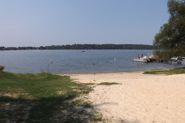 Public sandy beach within walking distance