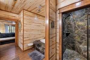 Combined shower/bathtub, hair dryer, towels, soap