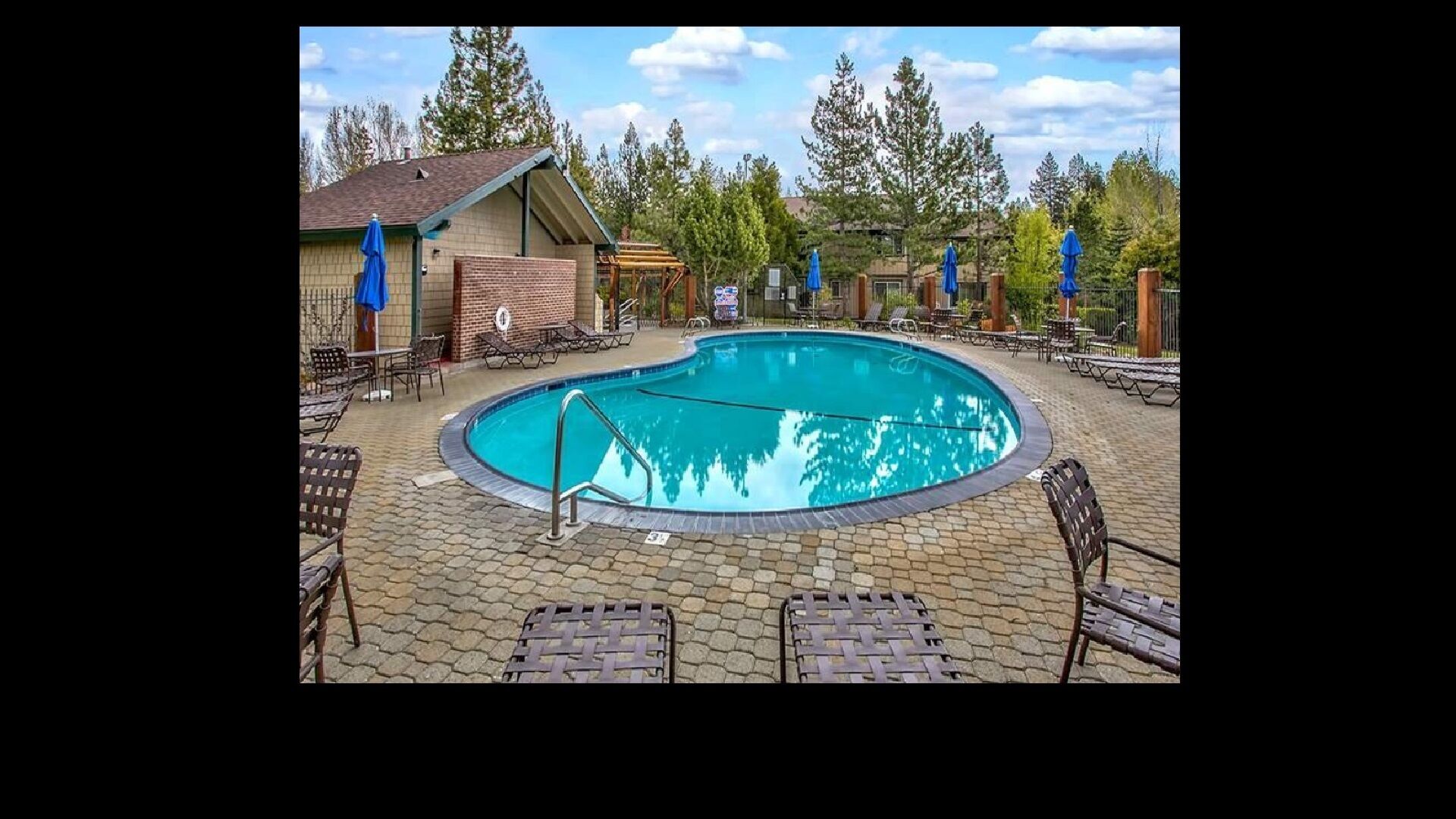 Lake Forest Glen has 2 Summer Pools and a Year Round Hot Tub!
