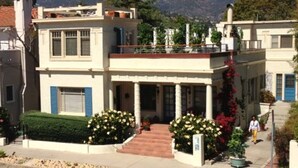 Exterior - An Unbeatable Location with Historic Character (Santa Barbara)