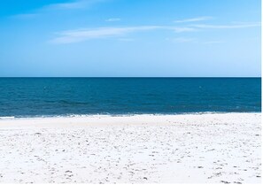 Beach nearby, sun loungers, beach towels