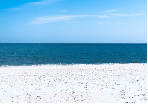 Westhampton Beach Cedar Shingle with Heated Pool & Gym - on a Private Road 