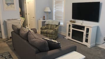 TV Pintar, pendiangan, pemain DVD, buku-buku