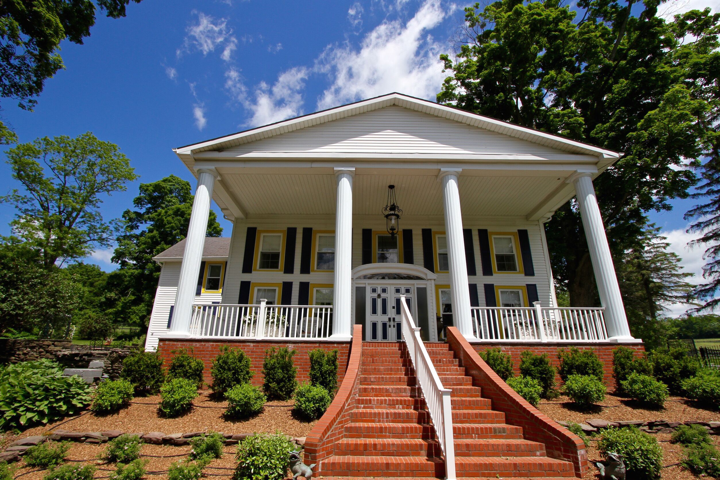 Vintage Country Farmhouse Perfect All Year Round Destination