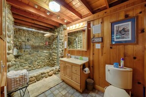 淋浴設備、風筒、提供毛巾、番梘