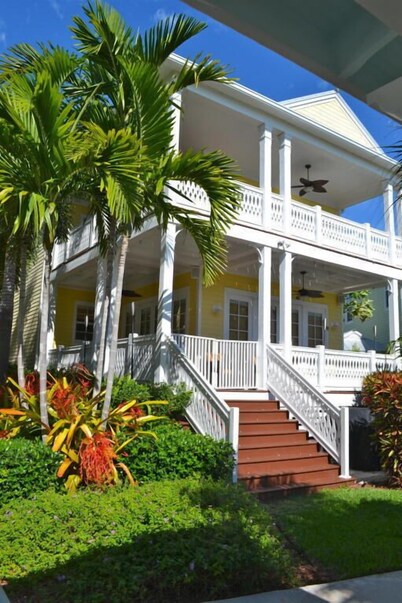 Beautiful Islamorada Home In Angler's Reef. Amazing Views. Boatslip Included.