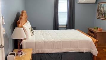 2 habitaciones, tabla de planchar con plancha y cuna de viaje