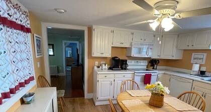 LOCATION! Downtown, 2BR, Full Kitchen, Patio, off-street parking for two cars!