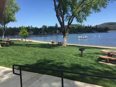 "Escape By The Lake" - Gated Resort With Lake Activities Near Yosemite