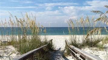 Am Strand, Liegestühle