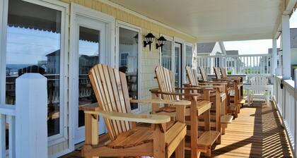 Amazing Ocean & Bay Views, Heated Private Pool, Hot Tub, Tiki Bar & Fireplace
