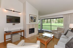 TV, fireplace - Wine Country Escape at Silverado in Napa! (Napa)