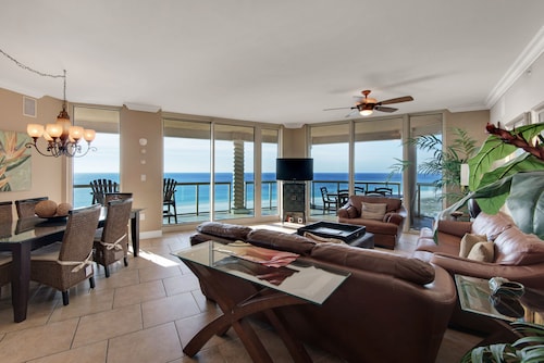 HEAVEN ON EARTH! Tower 5 801 Best Views on the island-HUGE 3BR rented as 2BR.