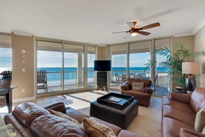 Smart TV, lettore DVD, impianto stereo