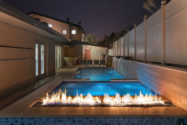 Outdoor pool, a heated pool