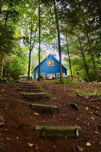Rustic-Chic Cottage on Quiet Camp Lake