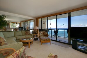 Téléviseur connecté, lecteur de DVD, chaîne audio