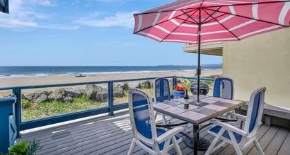 Charming Beach Front Home on the Island