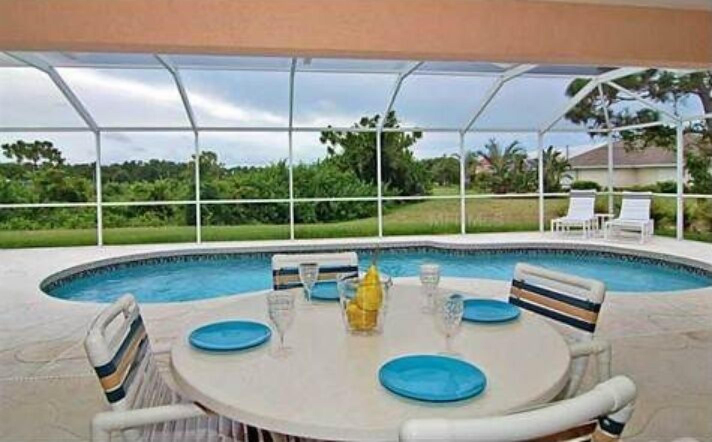 Executive Property With South Facing Pool And Deck