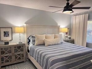 2 bedrooms, in-room safe, iron/ironing board, travel cot -  Renovated Townhouse With Private Beach Access! (Siesta Key)