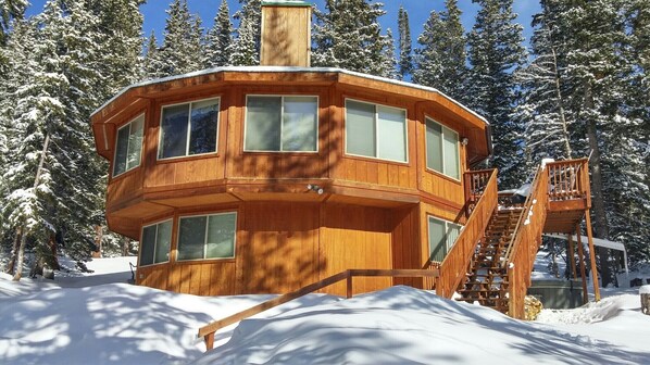 المنشأة من الخارج