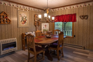 Dining - Secluded Cabin On Peaceful 100+ Acres with hot tub! (Newland)