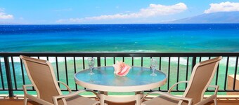 Direct Ocean Front~Kaanapali Beach~West Maui Paradise Welcomes You!