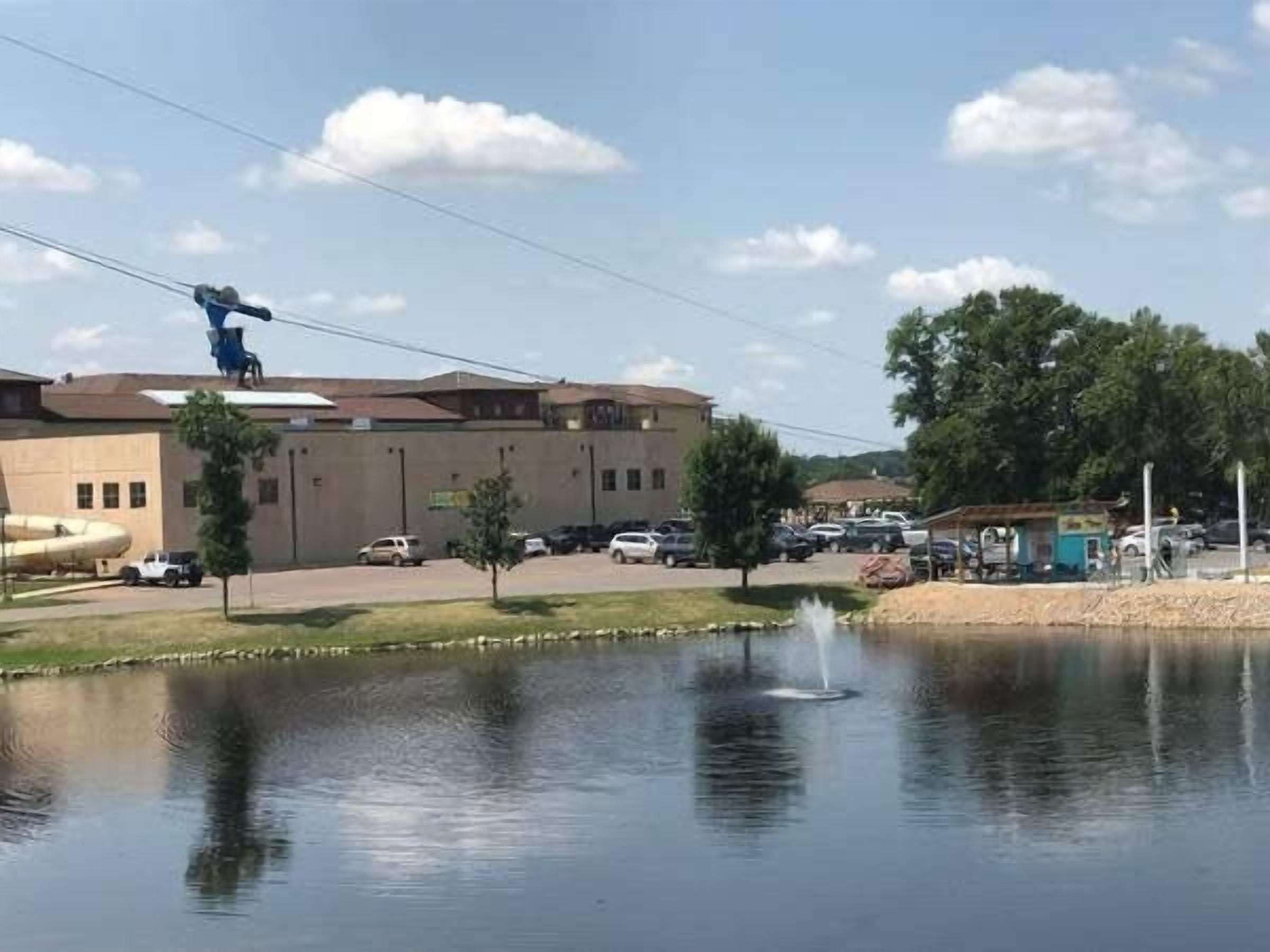 Top 11 PetFriendly Cabins Near West Okoboji Lake, Iowa Updated 2024