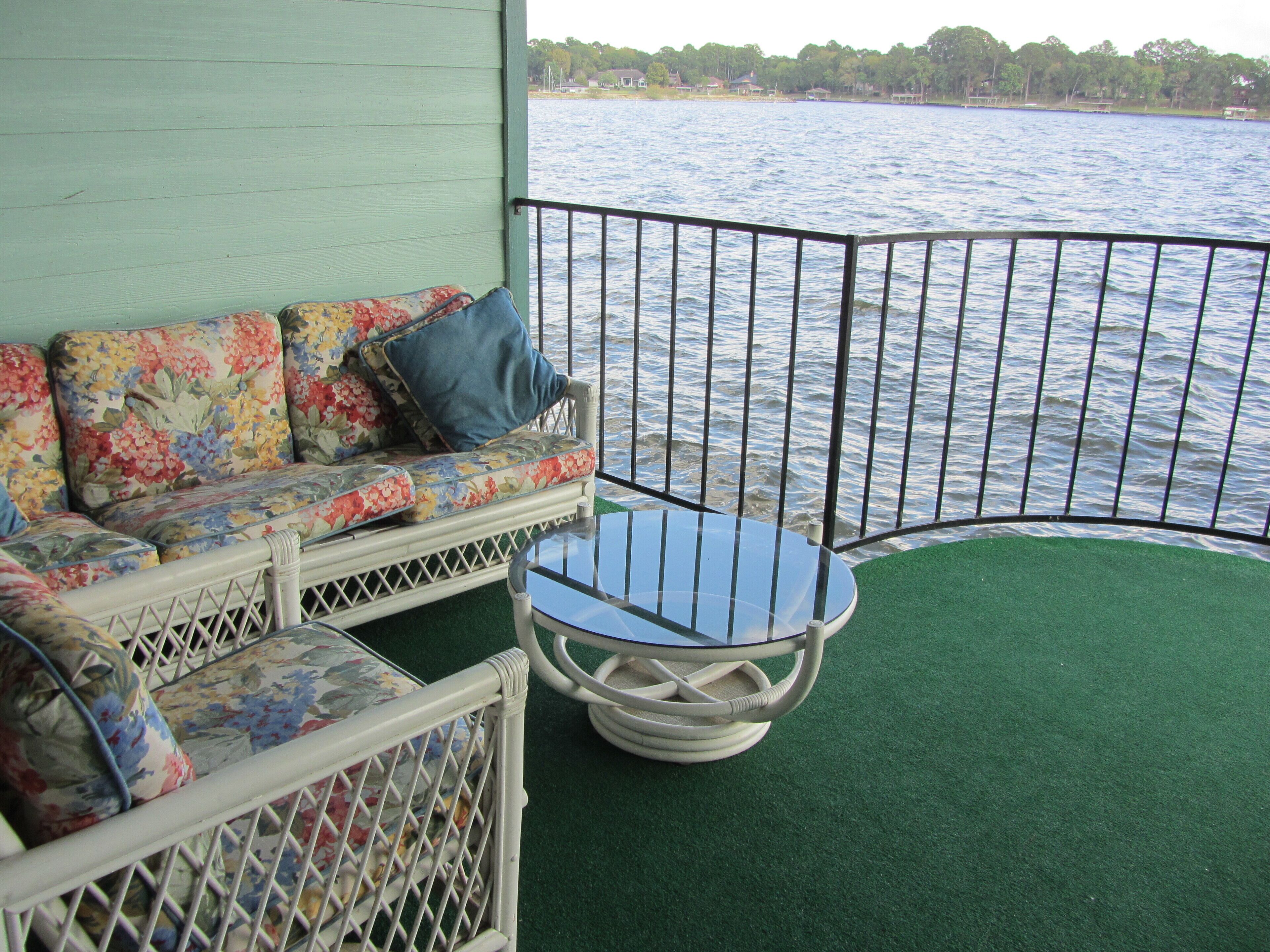 Beautiful Lake Views- One Bedroom #141