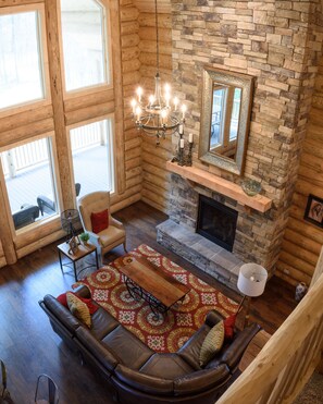 Smart TV, fireplace, DVD player, foosball - Spectacular Log Lodge near Yellowstone on Private Island 600 feet to lake access (Island Park)