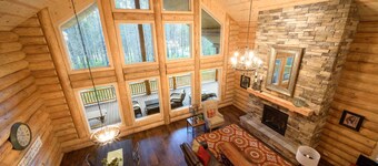 Spectacular Log Lodge near Yellowstone on Private Island 600 feet to lake access