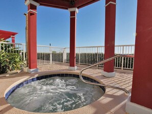 室外 SPA 浴缸