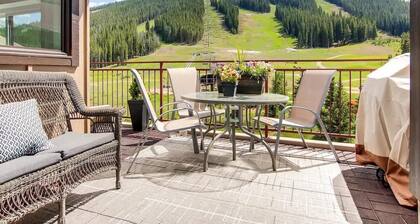 True Ski/Golf-in,Ski-Out Luxury Modern with Views