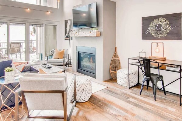 TV, fireplace, offices