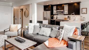 TV, fireplace, offices