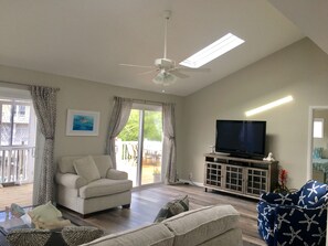 Smart TV, DVD player, books