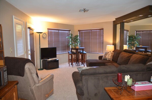 Smart TV, DVD player, video library