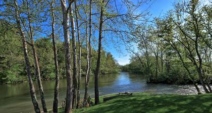 Watauga Riverbend Retreat