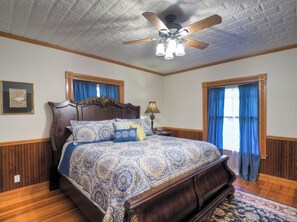 6 عدّة غرف نوم ومكواة/لوح كي وواي فاي مجانًا وملاءات أسرّة