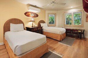 3 dormitorios, escritorio, tabla de planchar con plancha y cuna de viaje