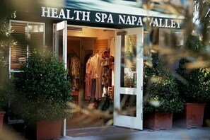 Exterior detail - Walk to Restaurants, Wineries and More (Saint Helena)