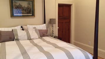 1 bedroom, iron/ironing board, travel crib, free WiFi